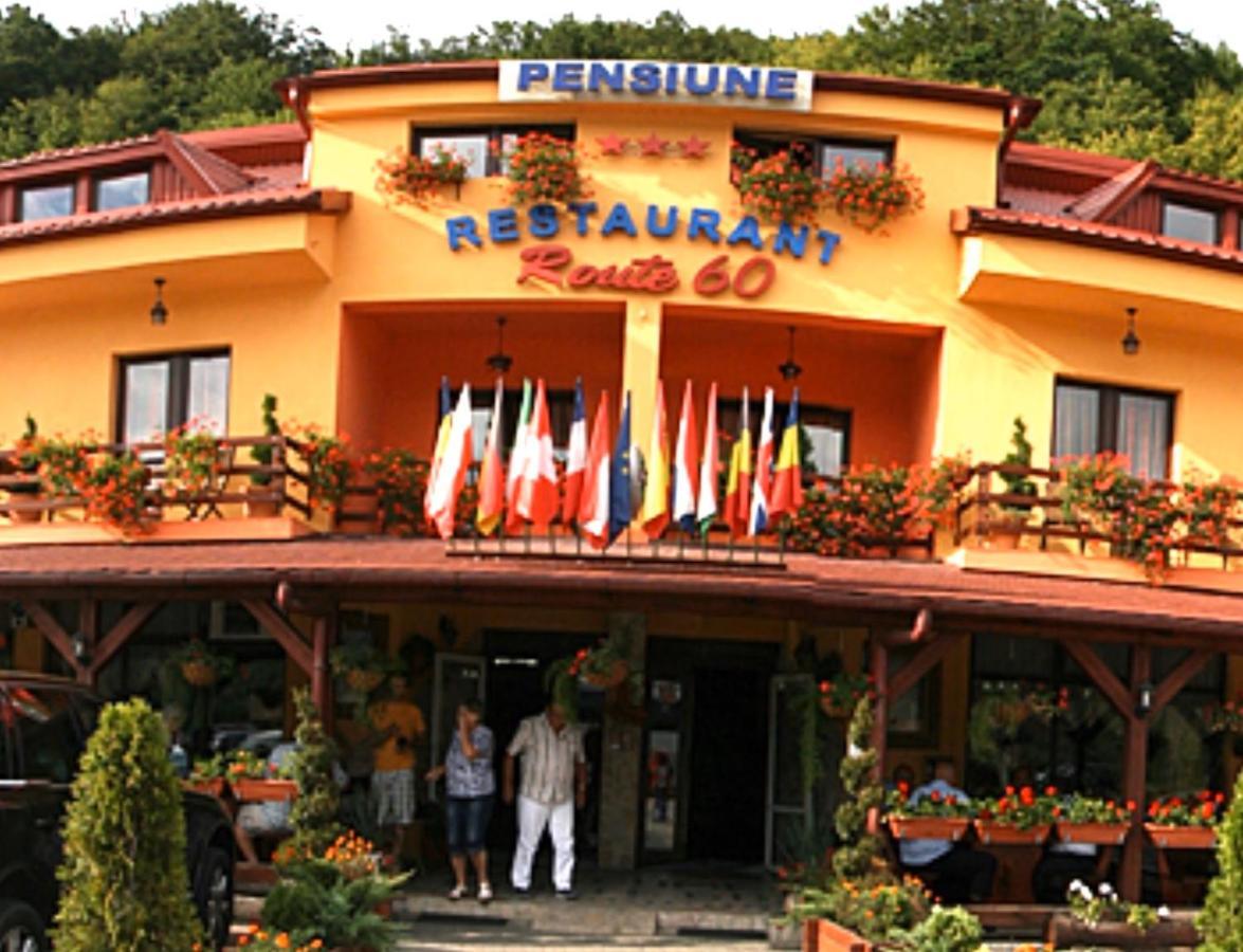 Pensiune Restaurant Route60 Ciucea Dış mekan fotoğraf