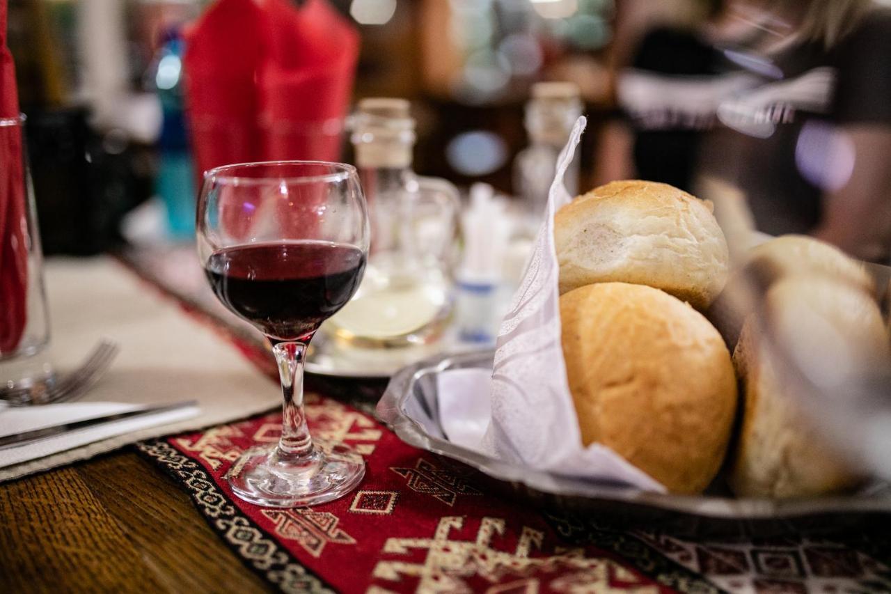 Pensiune Restaurant Route60 Ciucea Dış mekan fotoğraf