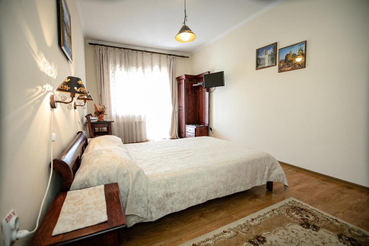 Pensiune Restaurant Route60 Ciucea Dış mekan fotoğraf