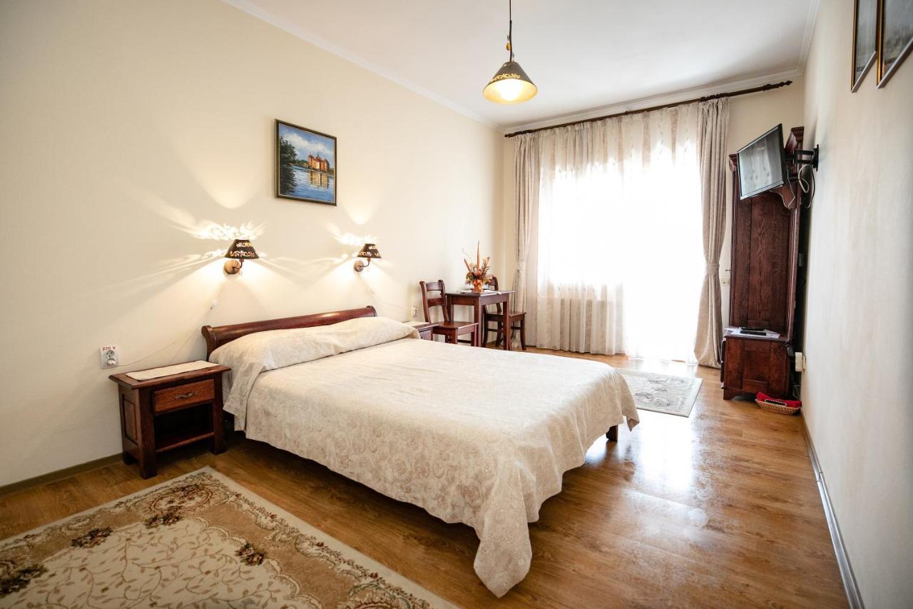 Pensiune Restaurant Route60 Ciucea Dış mekan fotoğraf